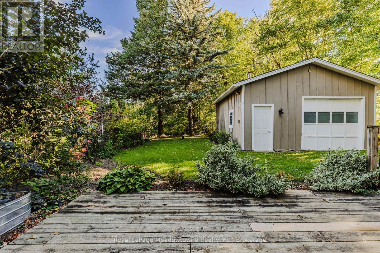 












5013 ERAMOSA-ERIN TOWNLINE

,
Erin,




Ontario
N0B2K0

