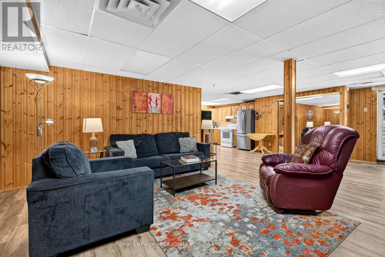 












4095 20 SIDE ROAD

,
Milton (NA Rural Nassagaweya),




Ontario
N0B2K0

