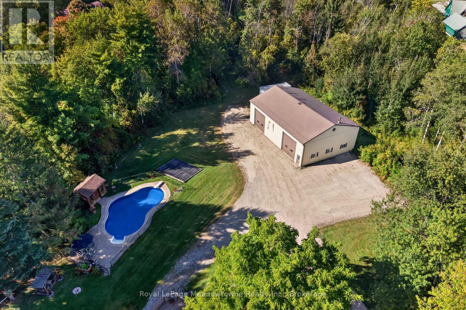 












4095 20 SIDE ROAD

,
Milton (NA Rural Nassagaweya),




Ontario
N0B2K0

