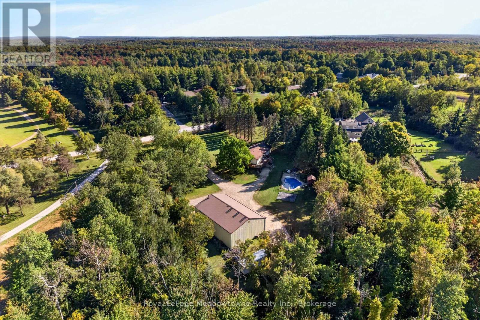 












4095 20 SIDE ROAD

,
Milton (NA Rural Nassagaweya),




Ontario
N0B2K0

