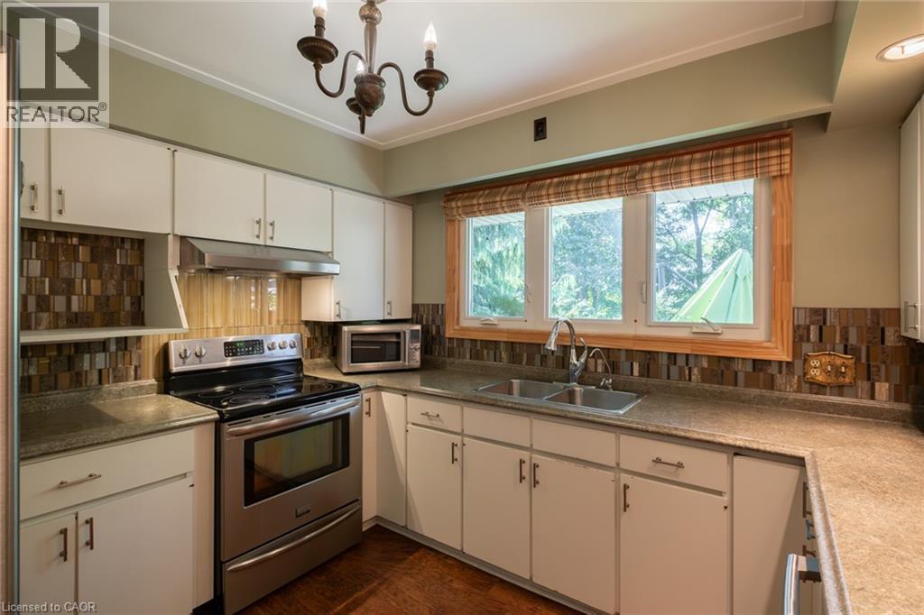












208 DECOU Road

,
Simcoe,




Ontario
N3Y4K2

