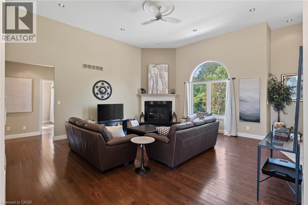 












38 VIRGINIA Avenue

,
Simcoe,




Ontario
N3Y5M4

