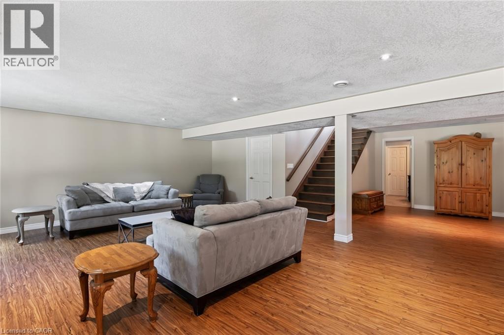 












38 VIRGINIA Avenue

,
Simcoe,




Ontario
N3Y5M4

