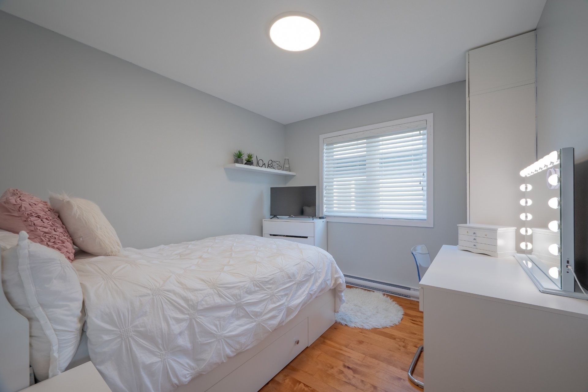









260


Rue Marthe

,
Saint-Philippe,




QC
J0L2K0

