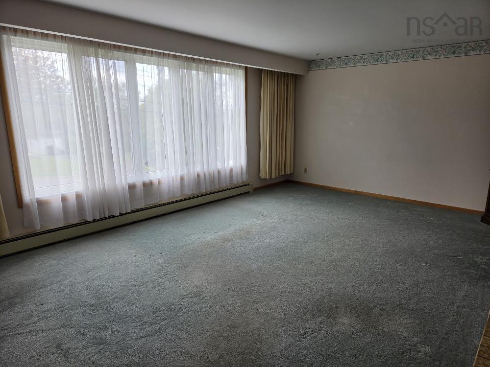 












351 Pleasant St

,
Truro,




NS
B2N 1T5

