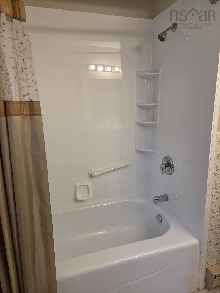 












351 Pleasant St

,
Truro,




NS
B2N 1T5

