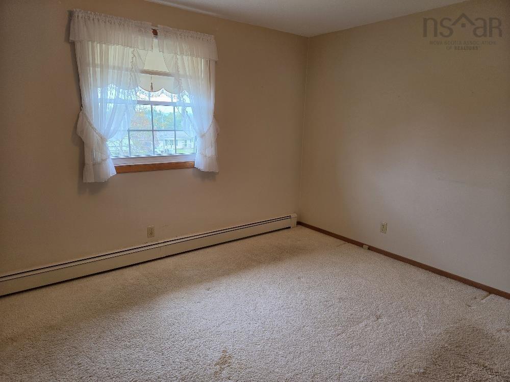 












351 Pleasant St

,
Truro,




NS
B2N 1T5


