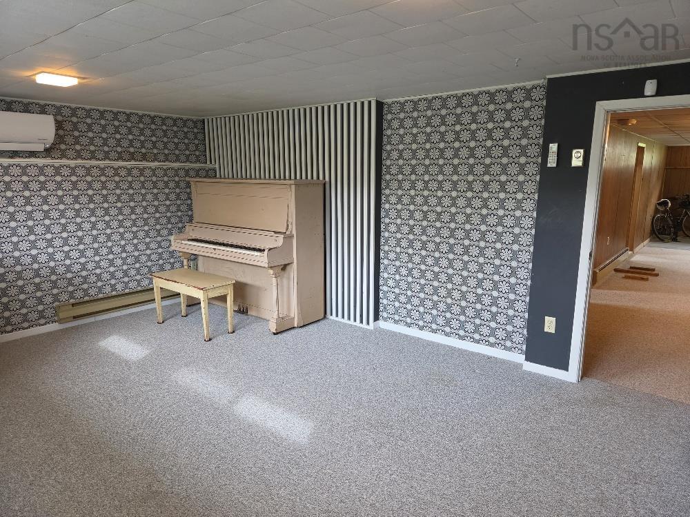 












351 Pleasant St

,
Truro,




NS
B2N 1T5


