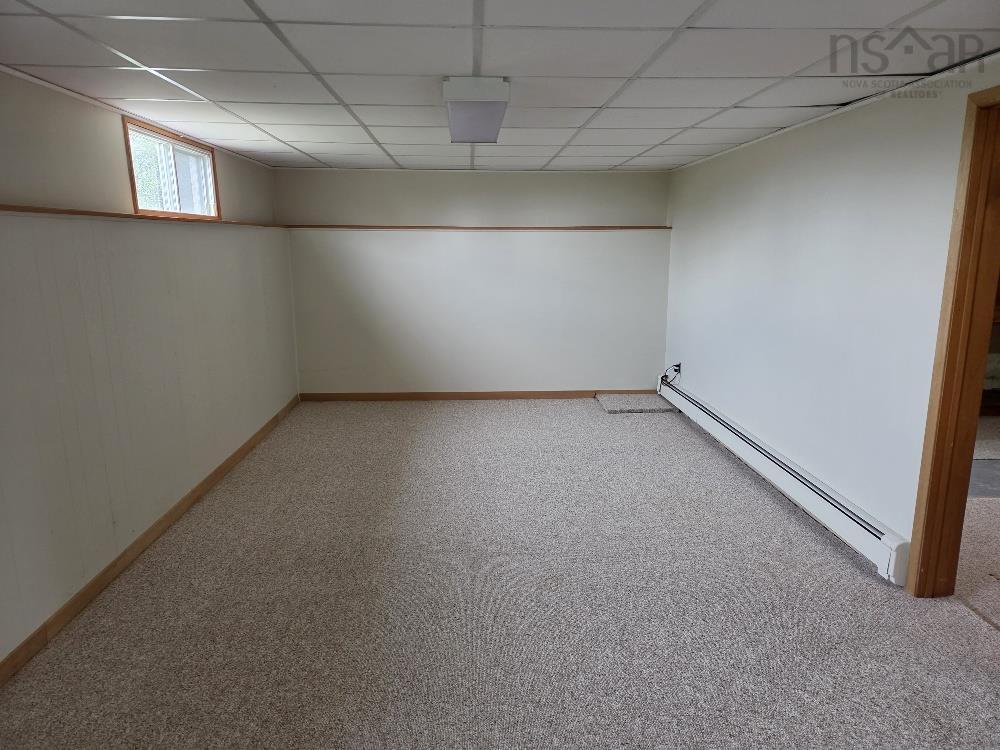 












351 Pleasant St

,
Truro,




NS
B2N 1T5

