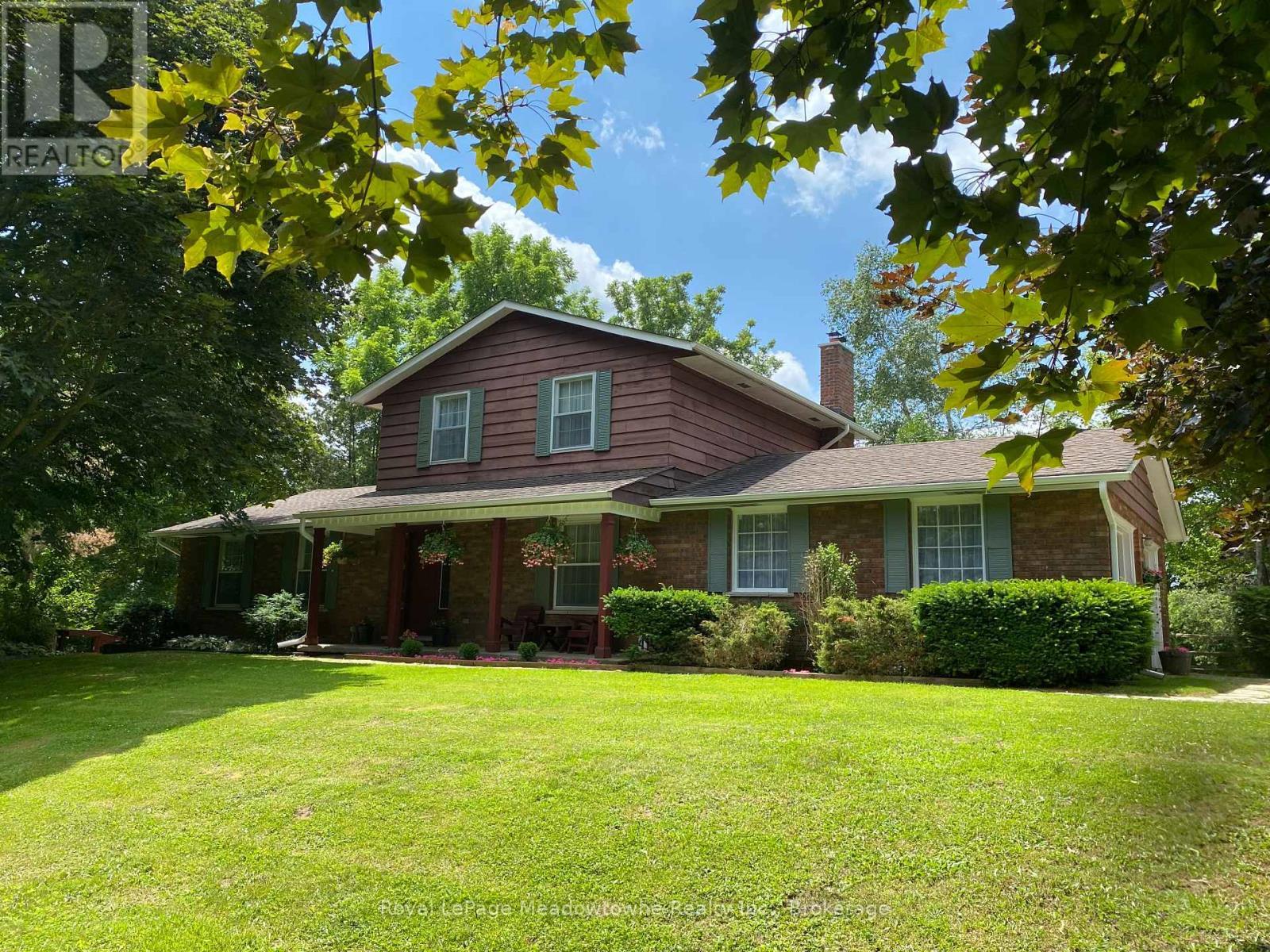 












12170 SIXTH LINE NASSAGAWEYA

,
Milton (NA Rural Nassagaweya),




Ontario
L7J2L7

