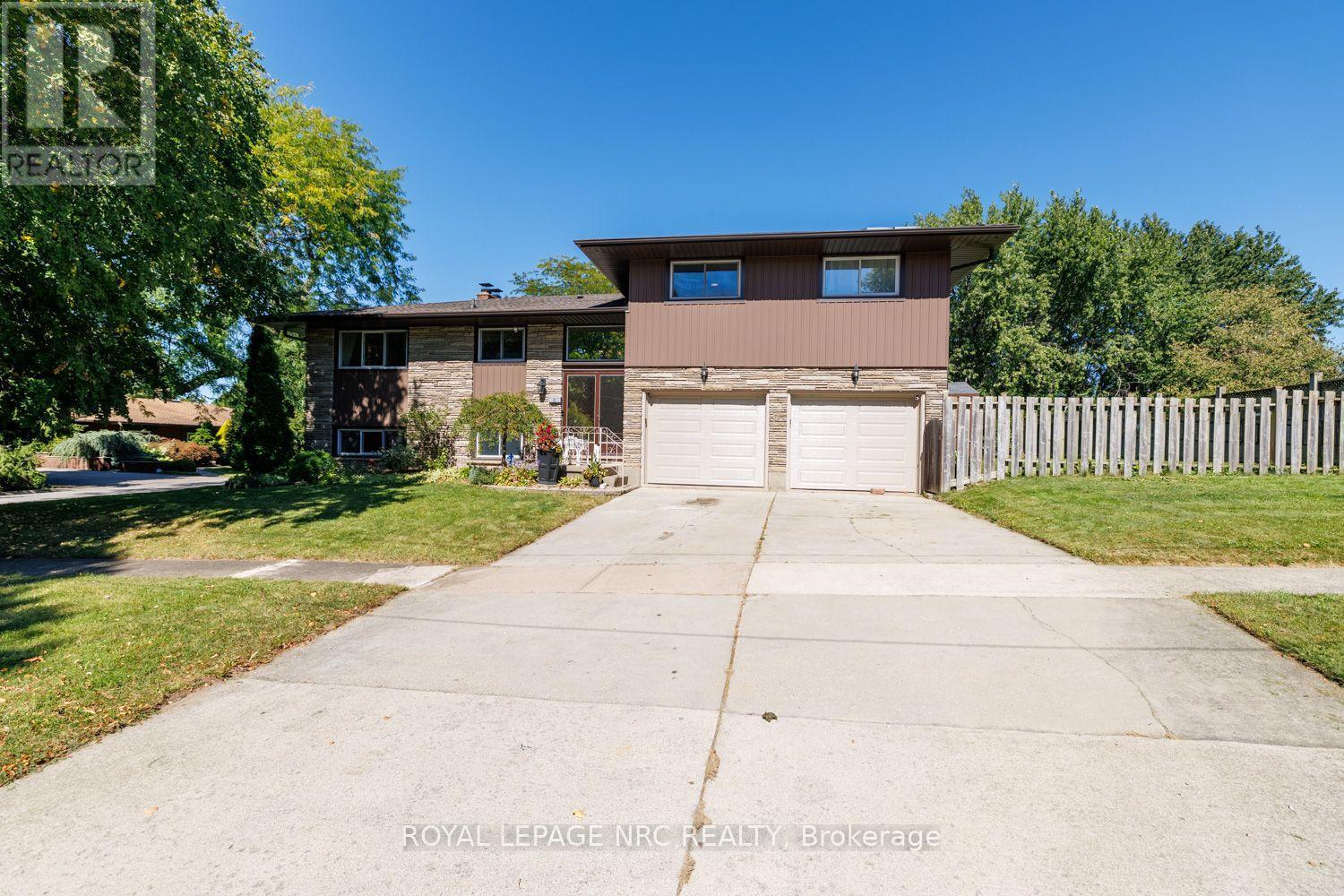 












2 GLENBRAE AVENUE

,
St. Catharines (Burleigh Hill),




Ontario
L2T1V1

