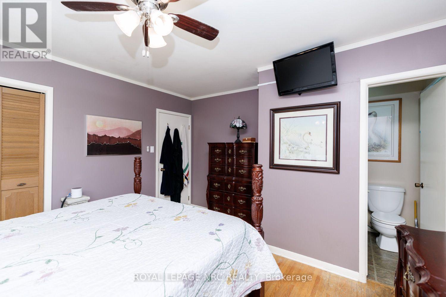 












2 GLENBRAE AVENUE

,
St. Catharines (Burleigh Hill),




Ontario
L2T1V1

