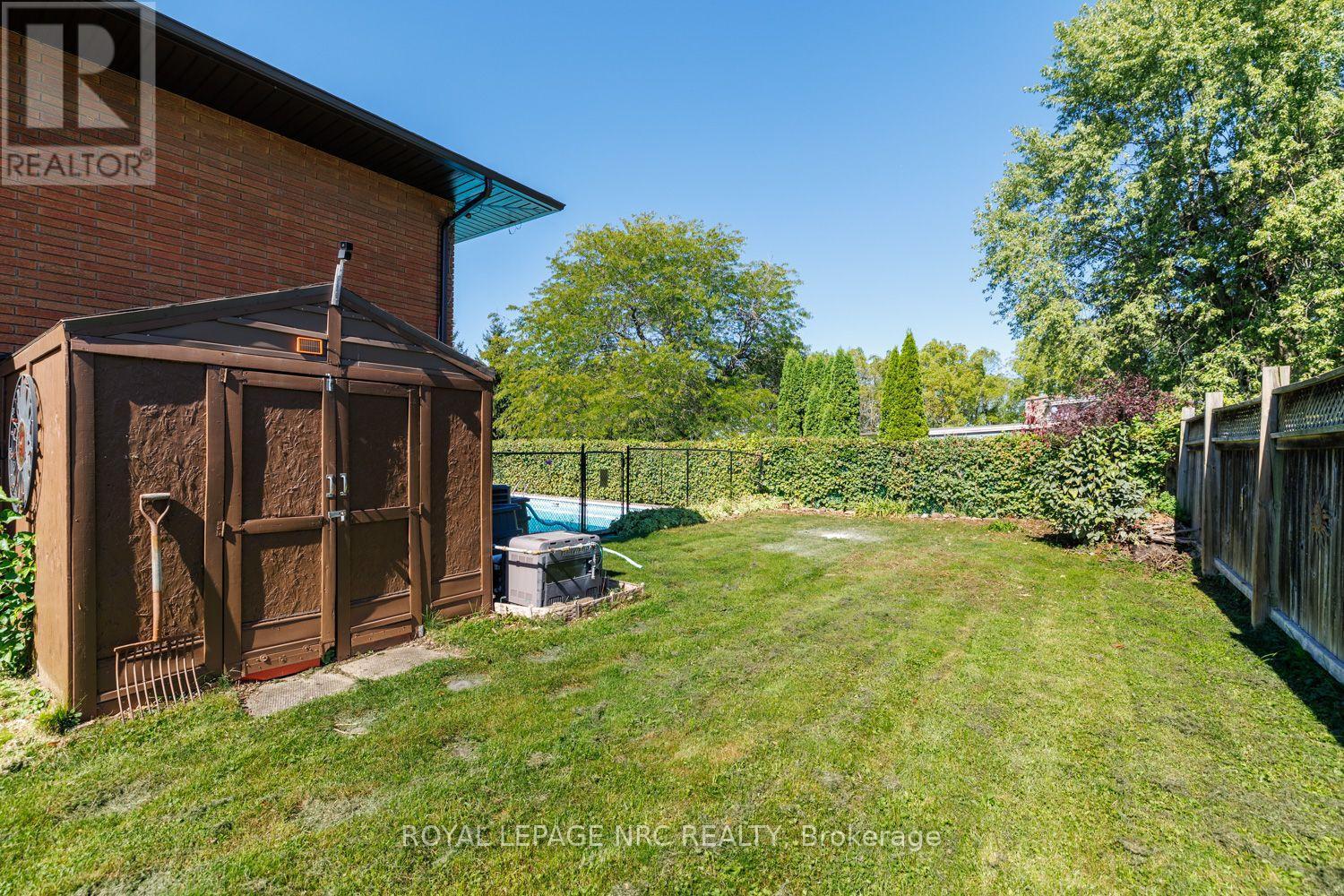 












2 GLENBRAE AVENUE

,
St. Catharines (Burleigh Hill),




Ontario
L2T1V1

