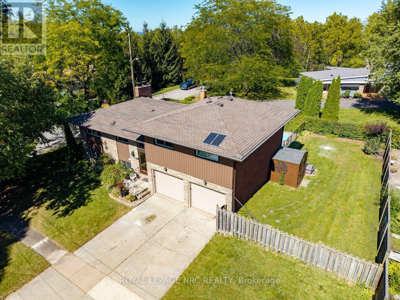 












2 GLENBRAE AVENUE

,
St. Catharines (Burleigh Hill),




Ontario
L2T1V1


