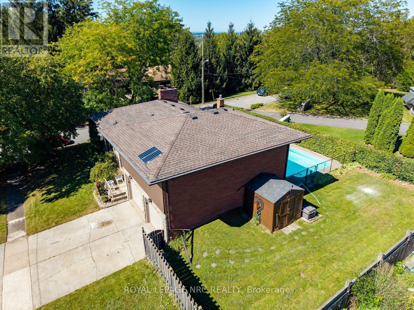 












2 GLENBRAE AVENUE

,
St. Catharines (Burleigh Hill),




Ontario
L2T1V1

