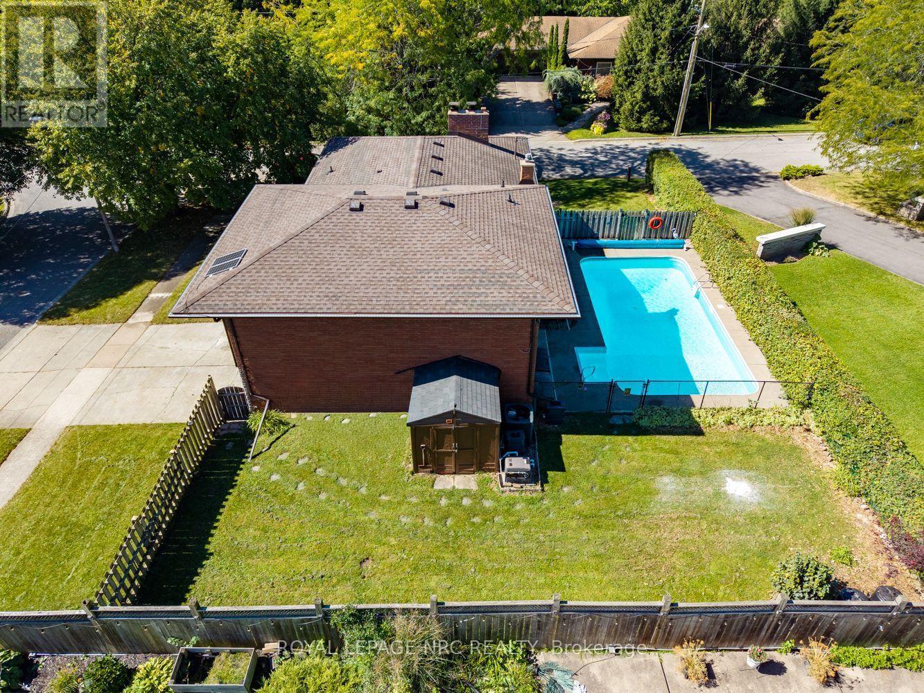 












2 GLENBRAE AVENUE

,
St. Catharines (Burleigh Hill),




Ontario
L2T1V1

