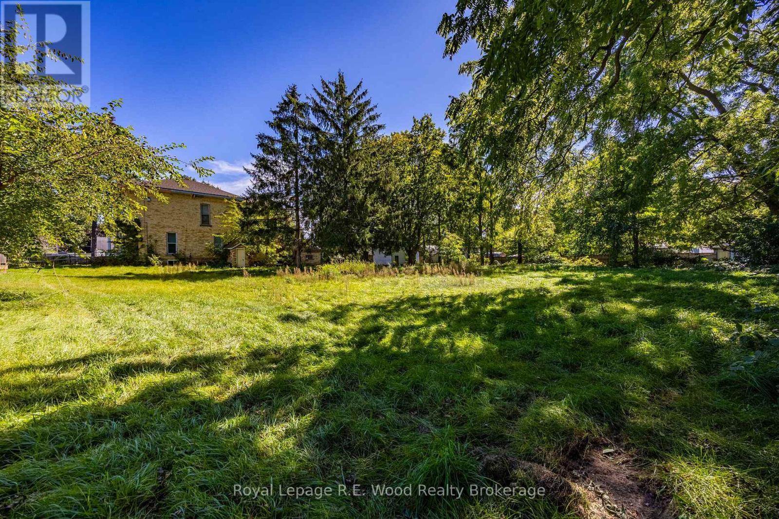 












80 ST GEORGE STREET

,
Aylmer,




Ontario
N5H1R6

