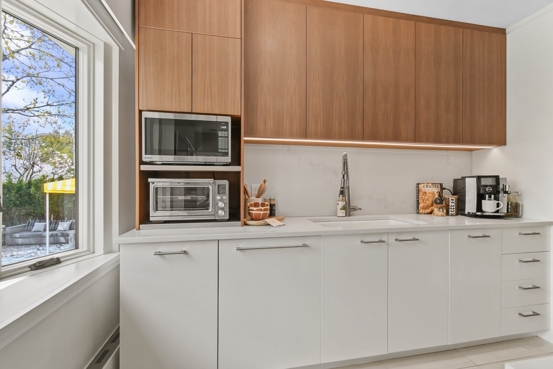 









1670


Ch. Markham

,
Mont-Royal,




QC
H3P3B2

