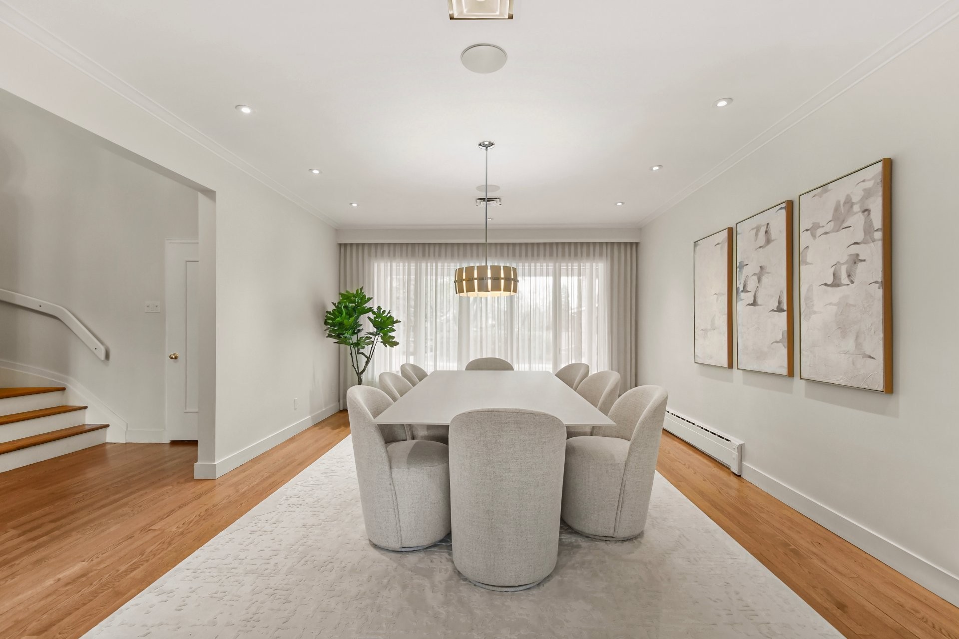 









1670


Ch. Markham

,
Mont-Royal,




QC
H3P3B2

