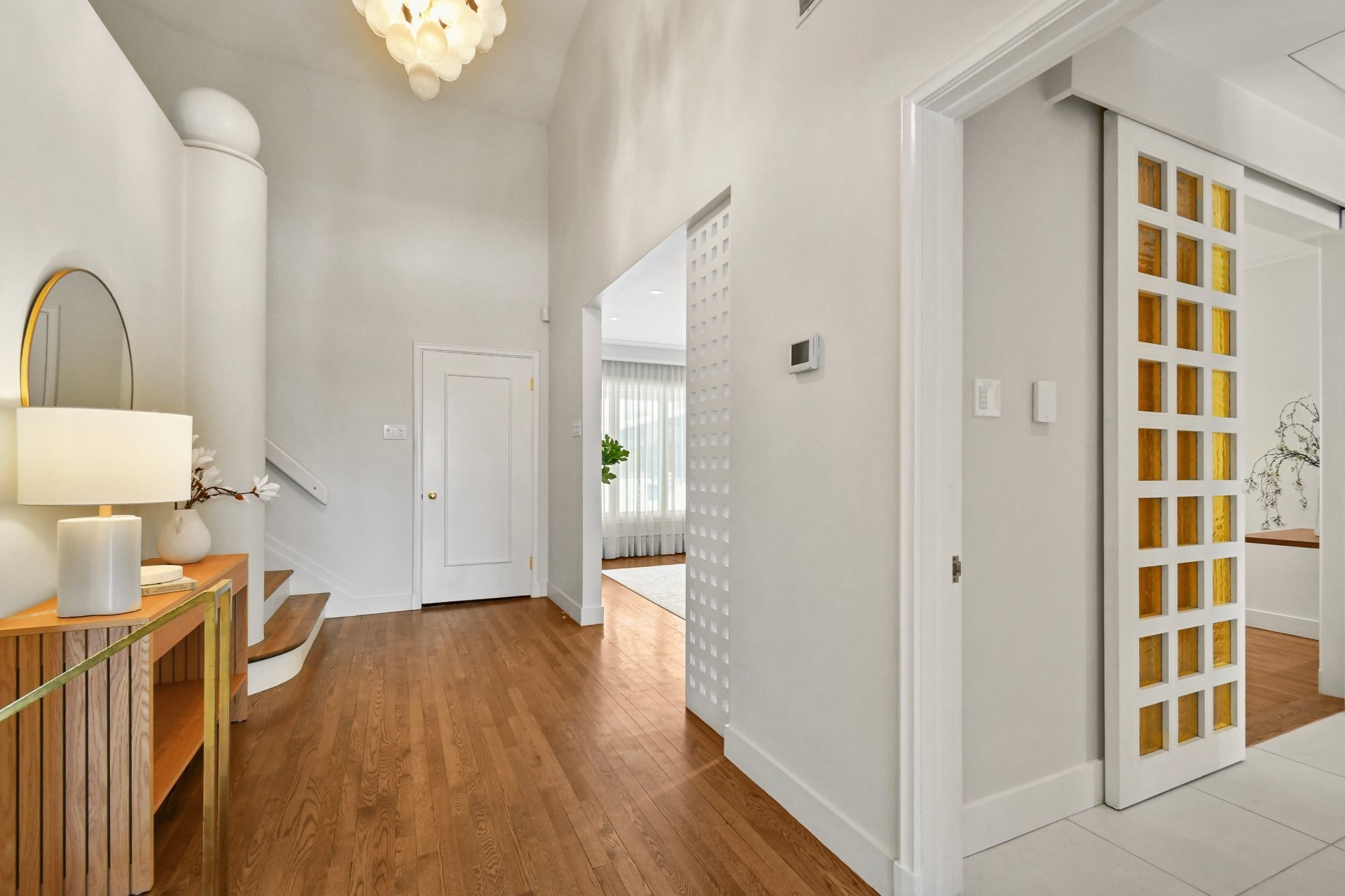 









1670


Ch. Markham

,
Mont-Royal,




QC
H3P3B2

