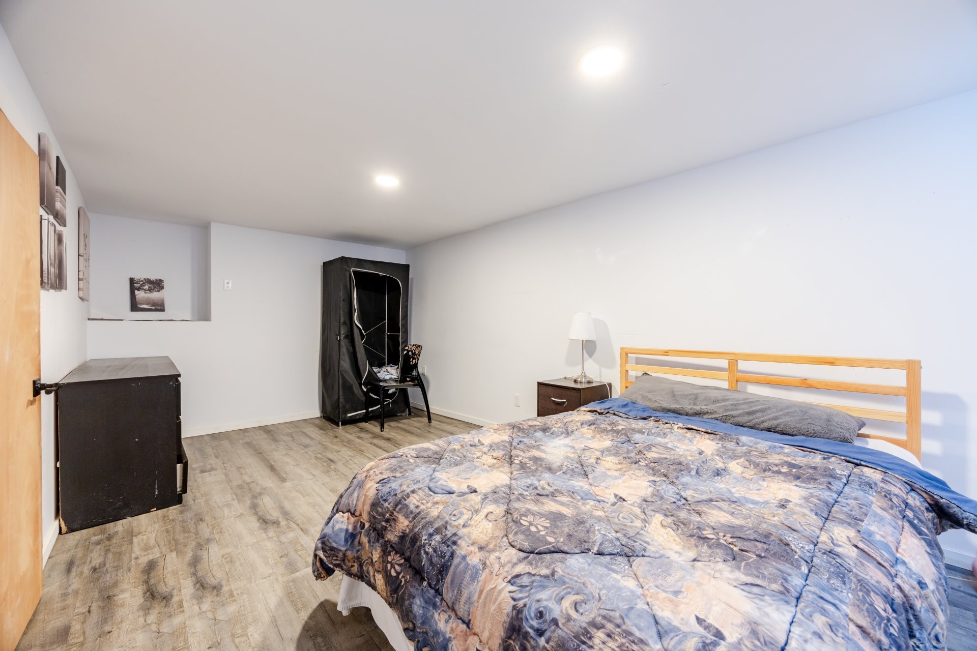 









545


Rue St-André

,
Laval (Pont-Viau),




QC
H7G3A2

