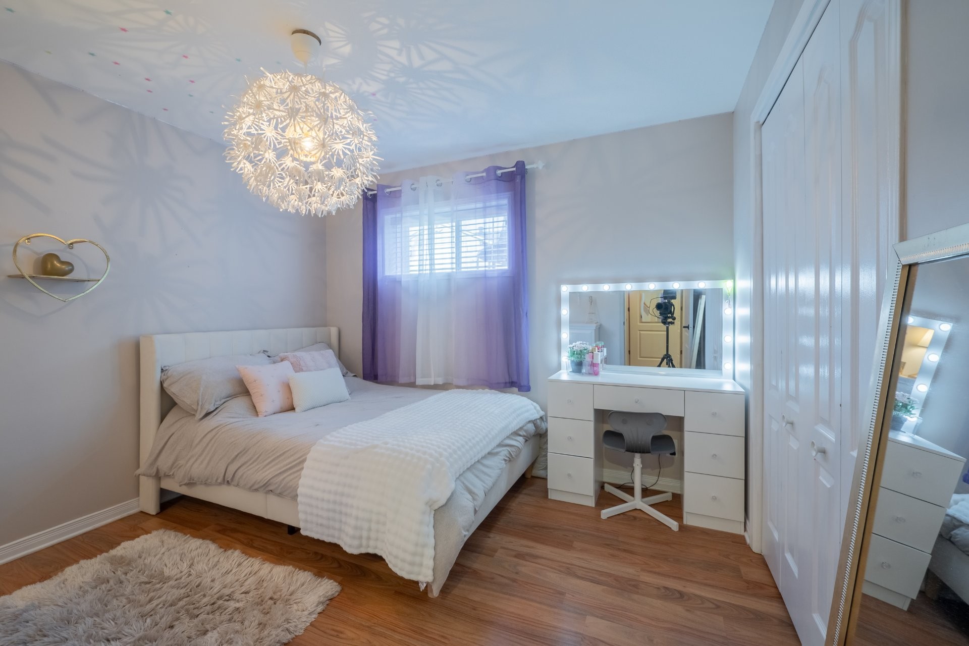 









228


Rue du Bouton-d'Or

,
Saint-Amable,




QC
J0L1N0

