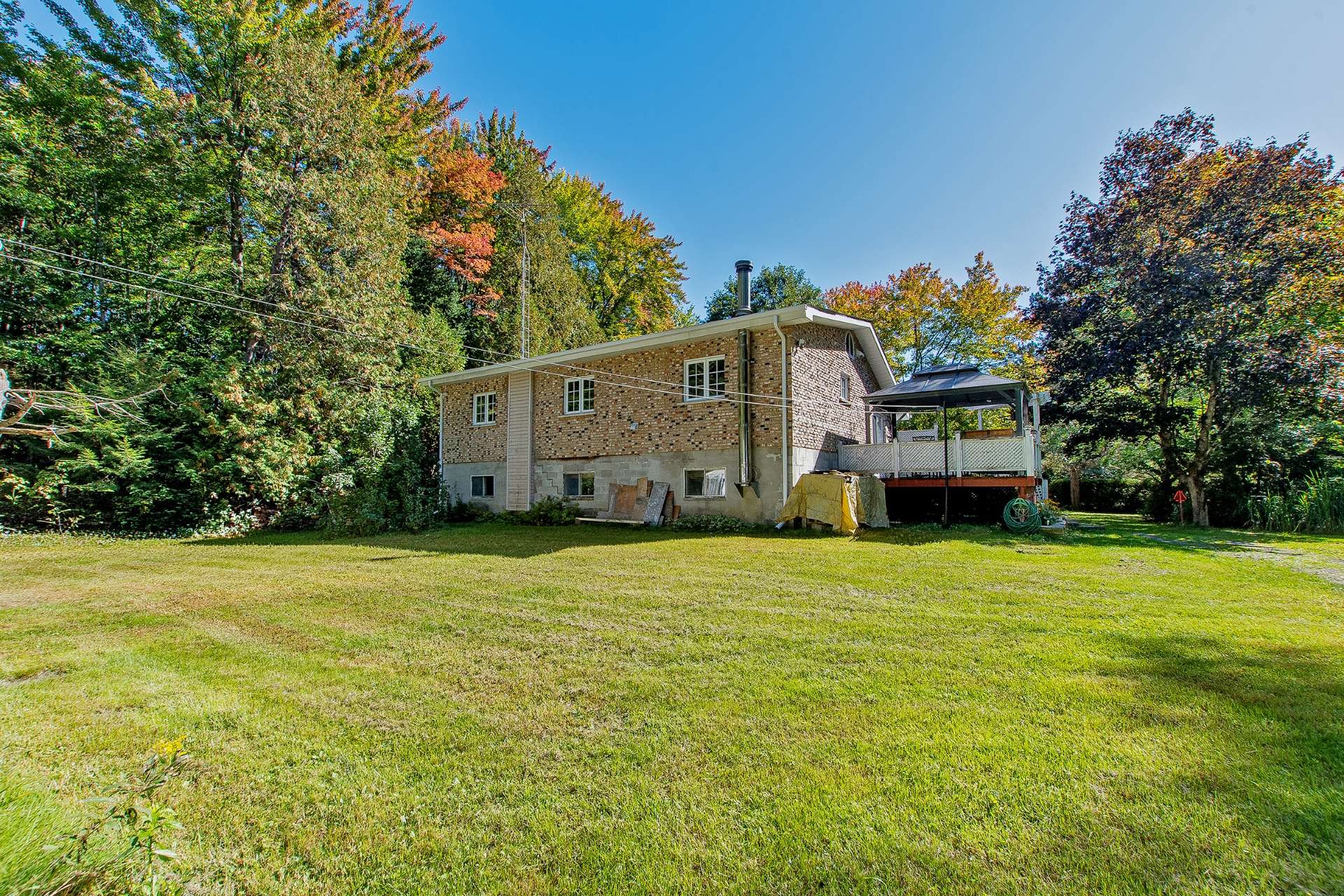 









1890


Rue Comtois

,
Mascouche,




QC
J7K3C2

