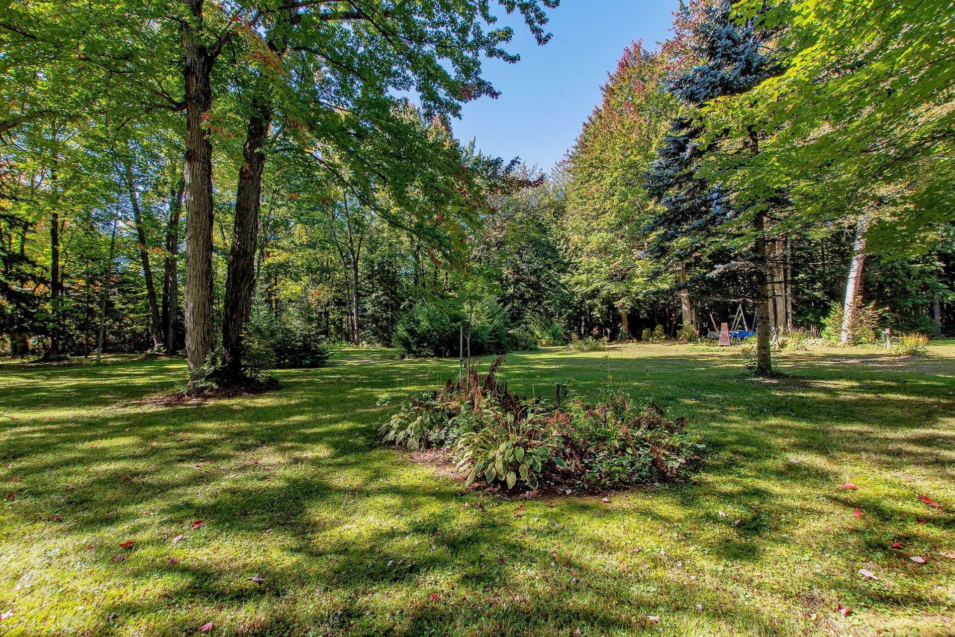 









1890


Rue Comtois

,
Mascouche,




QC
J7K3C2

