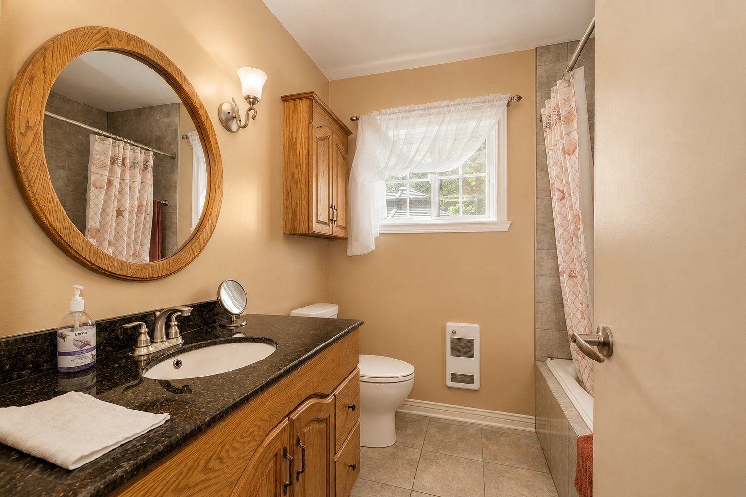 









1890


Rue Comtois

,
Mascouche,




QC
J7K3C2

