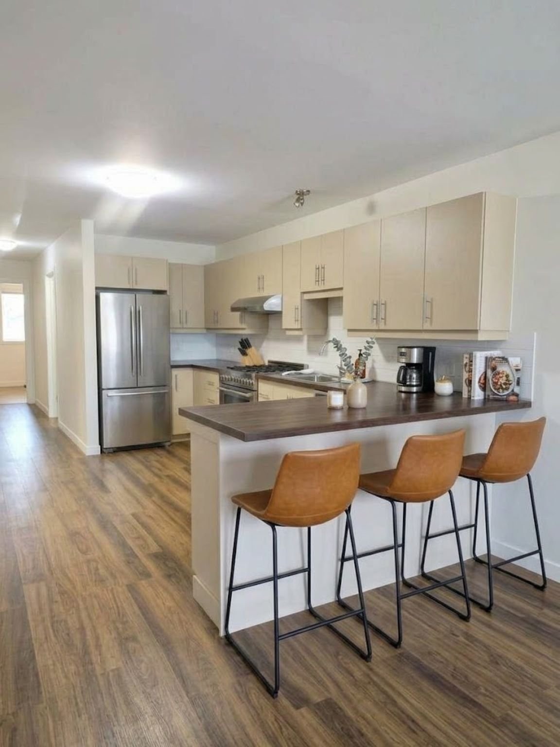 









325


Rue des Forges

, 1,
Trois-Rivières,




QC
G9A2G9

