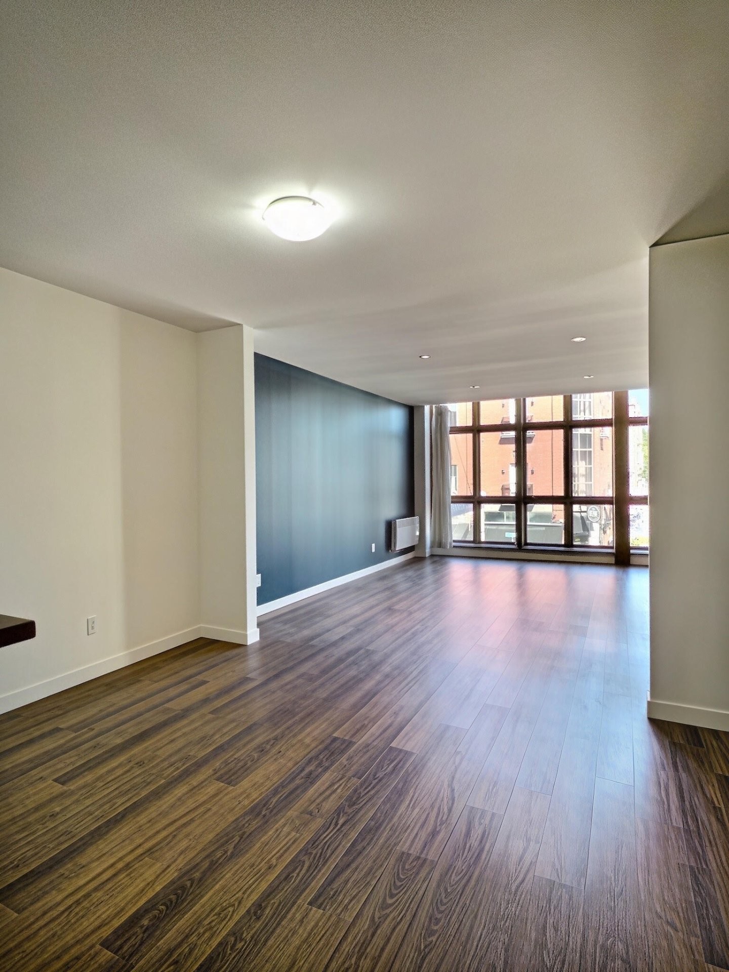









325


Rue des Forges

, 1,
Trois-Rivières,




QC
G9A2G9

