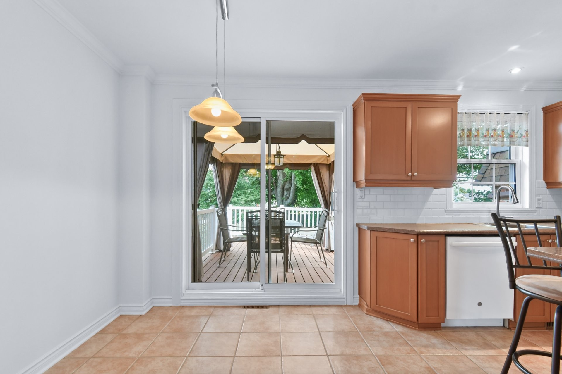 









5480


Crois. Beaumanoir

,
Brossard,




QC
J4Z2G4

