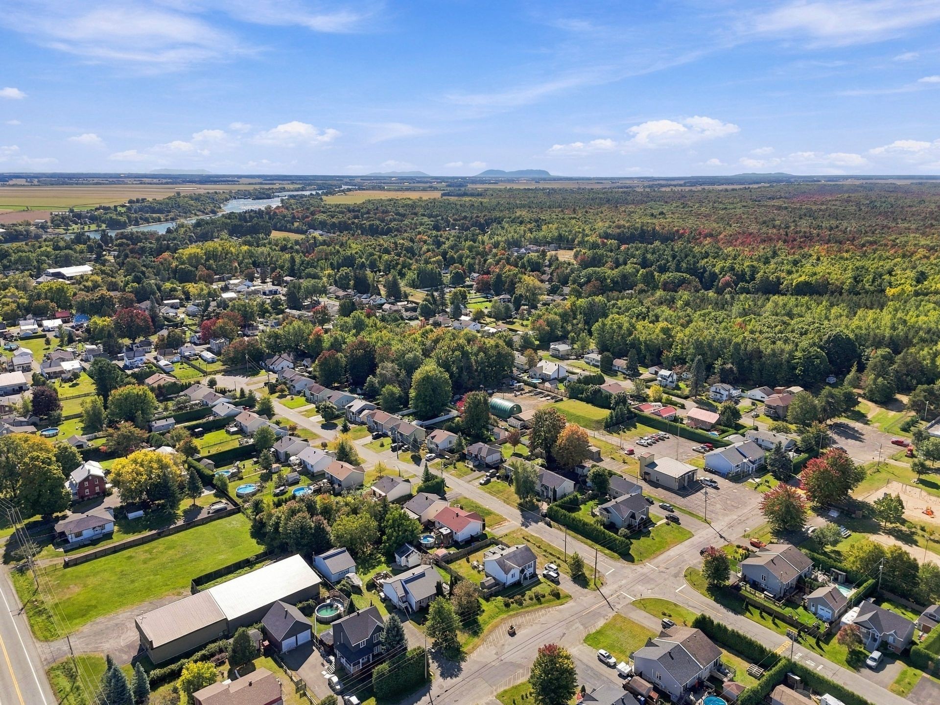 









650


Rue Champlain

,
Saint-Roch-de-Richelieu,




QC
J0L2M0


