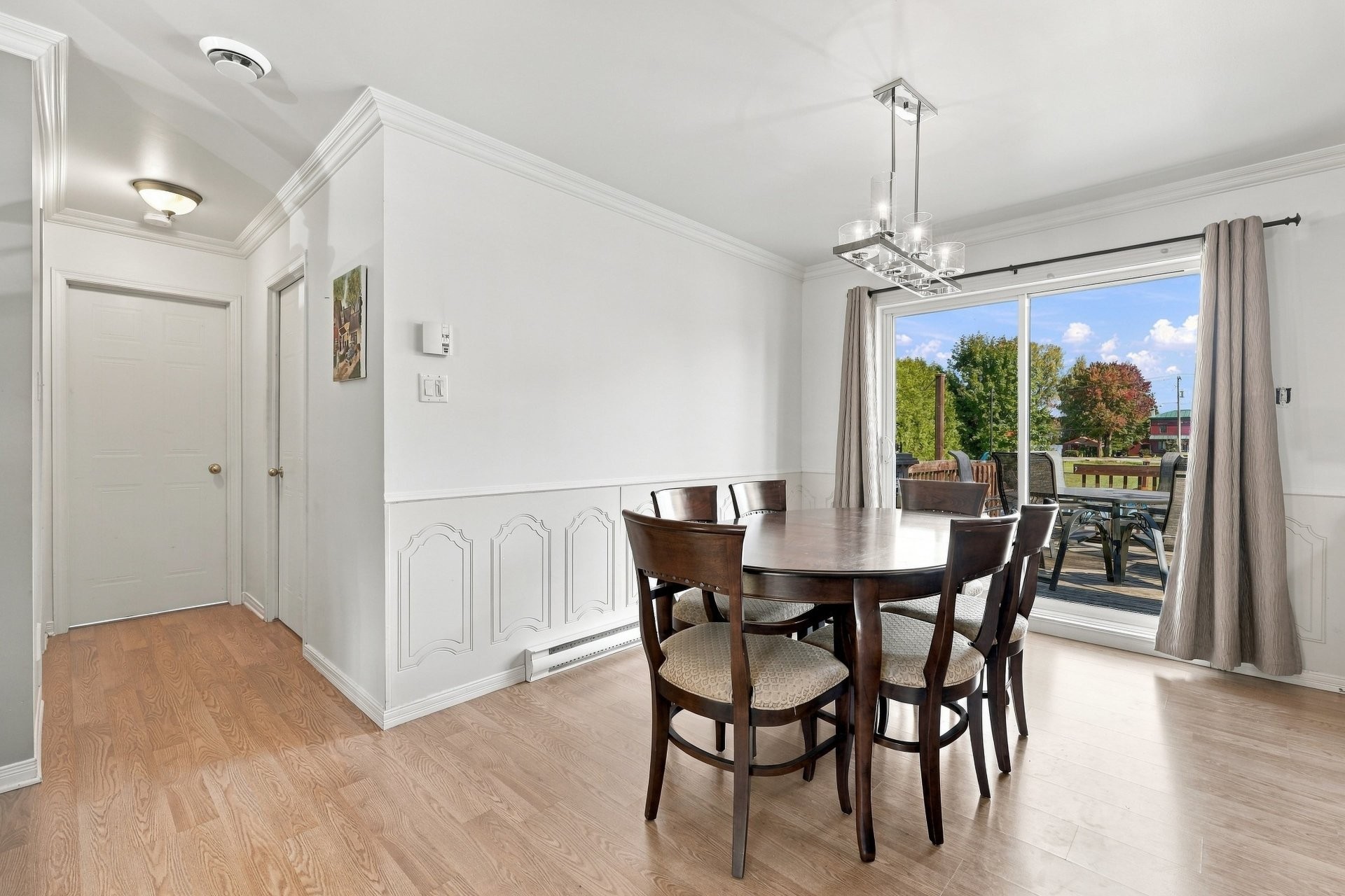 









650


Rue Champlain

,
Saint-Roch-de-Richelieu,




QC
J0L2M0

