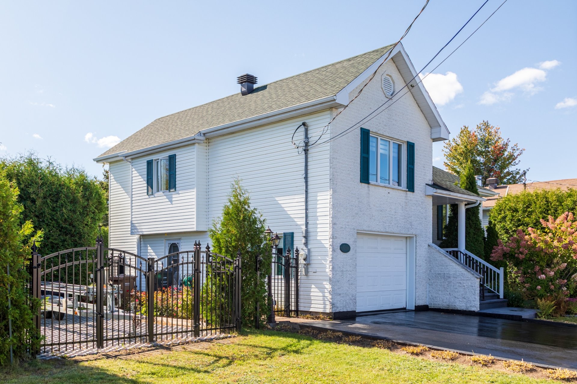









1190


Av. Déziel

,
Shawinigan,




QC
G9P5C2

