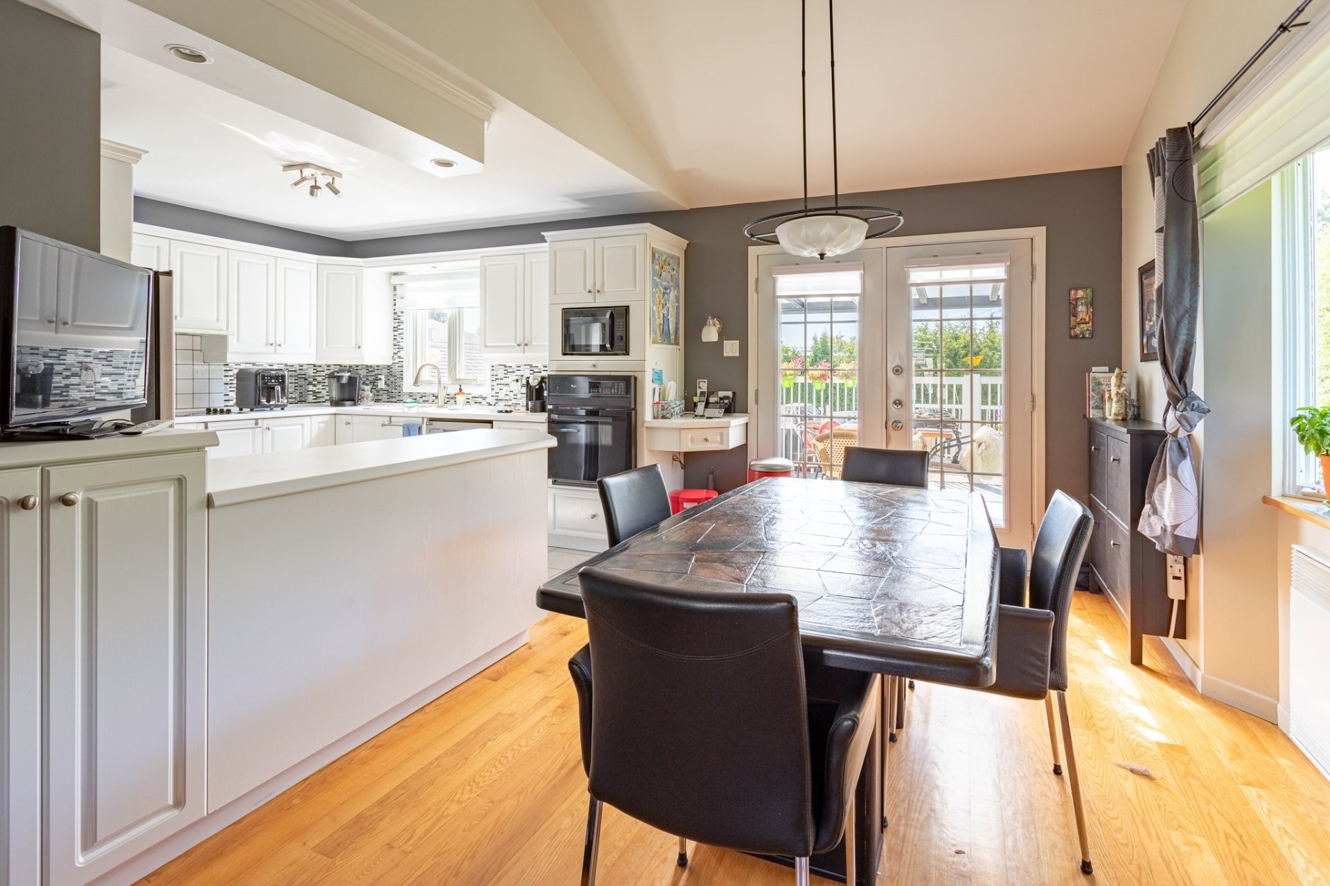 









1190


Av. Déziel

,
Shawinigan,




QC
G9P5C2

