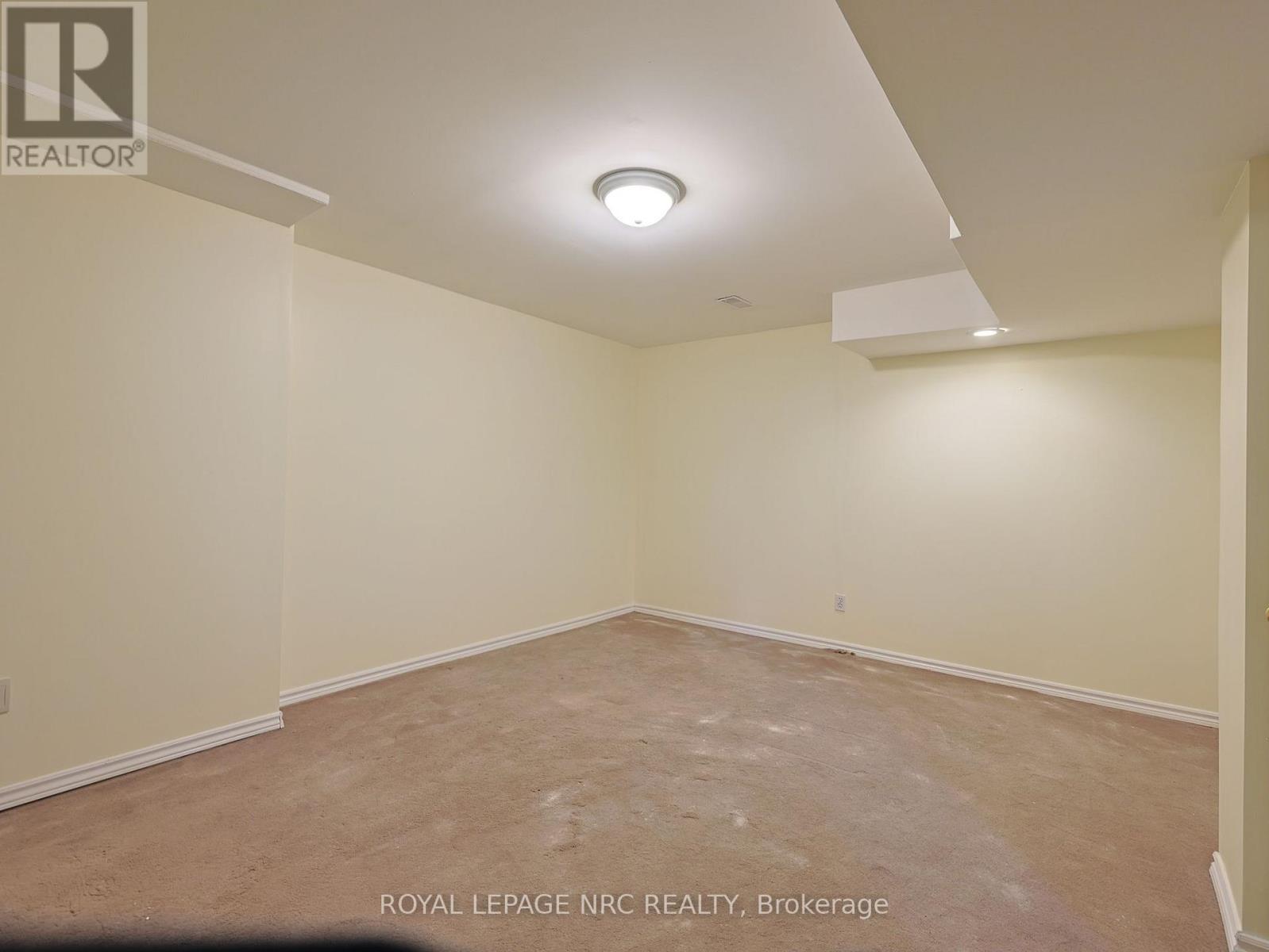 












11 WILLVER DRIVE

,
St. Catharines,




Ontario
L2M7Y1

