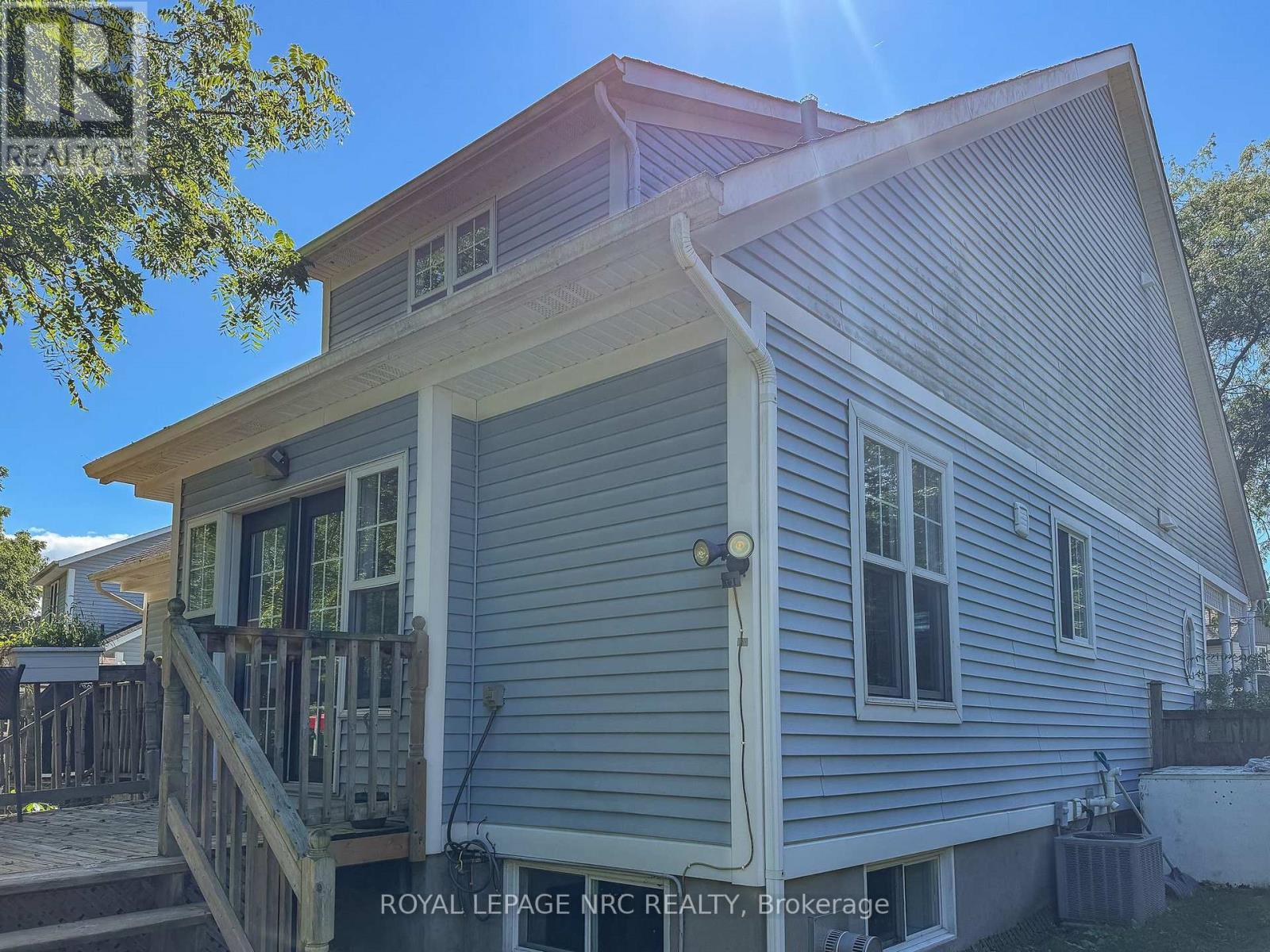 












11 WILLVER DRIVE

,
St. Catharines,




Ontario
L2M7Y1

