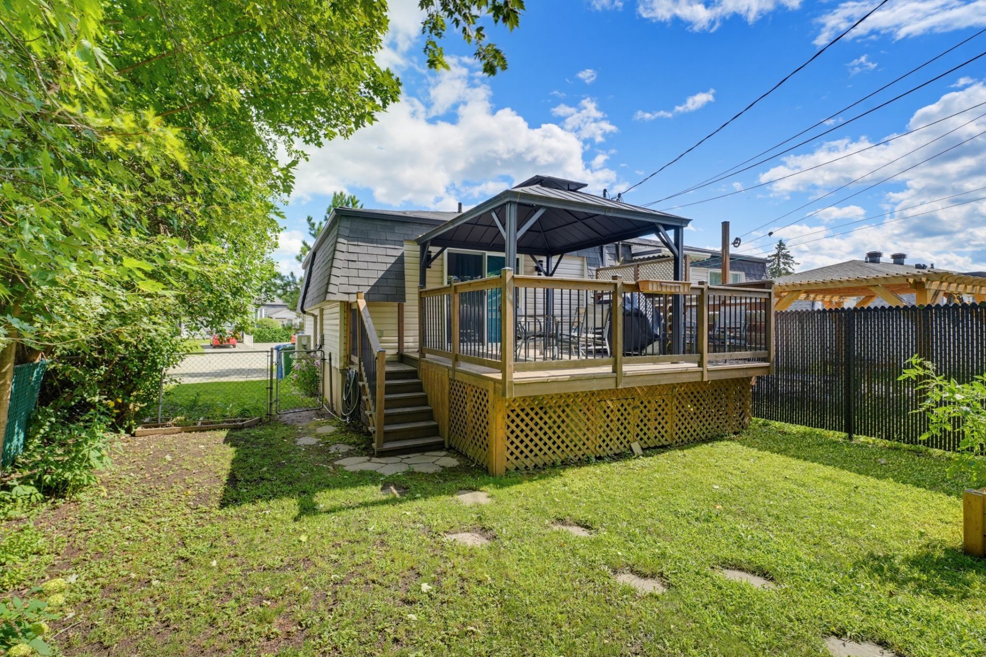









69


Rue de Piedmont

,
Gatineau (Gatineau),




QC
J8T1V7

