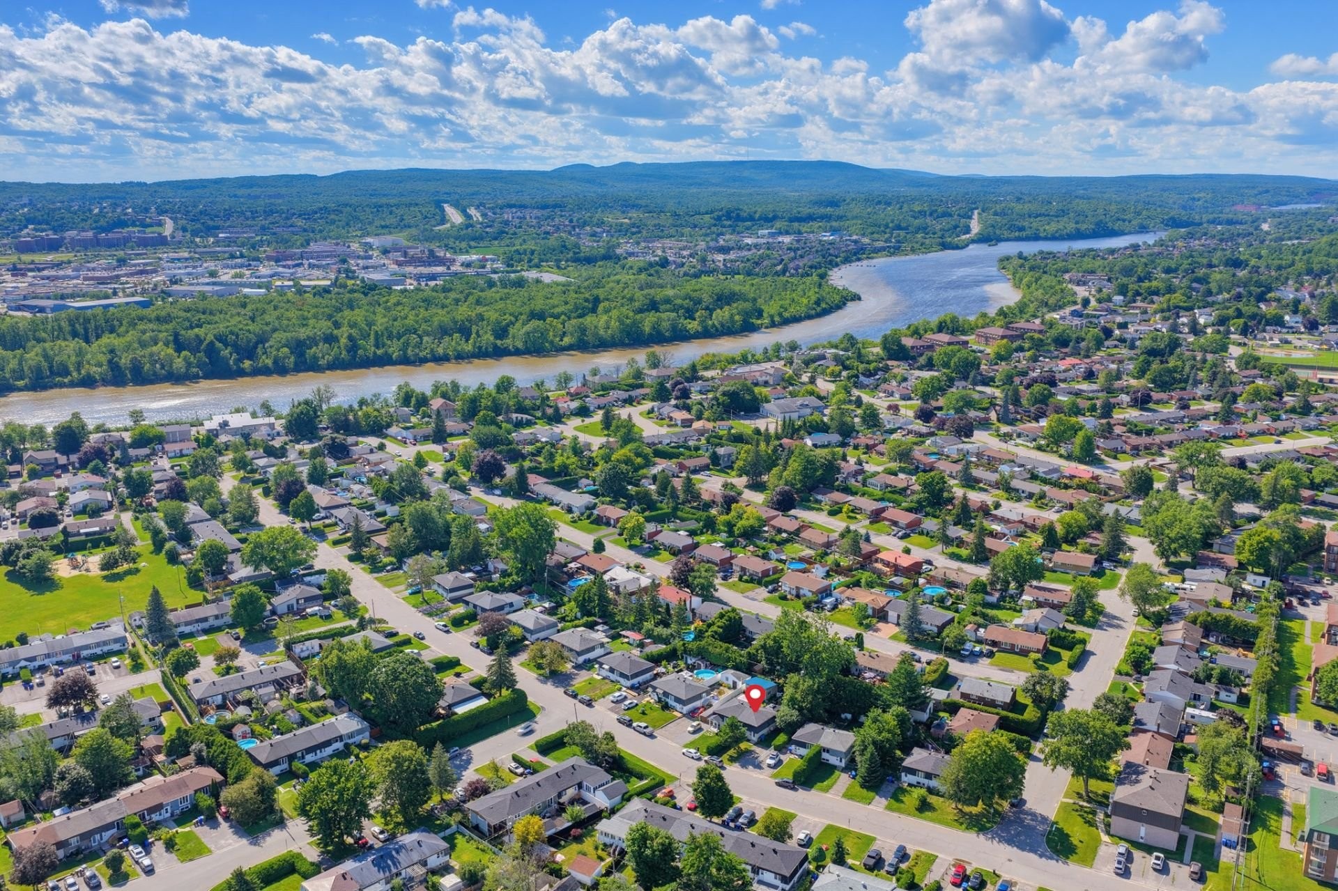 









69


Rue de Piedmont

,
Gatineau (Gatineau),




QC
J8T1V7

