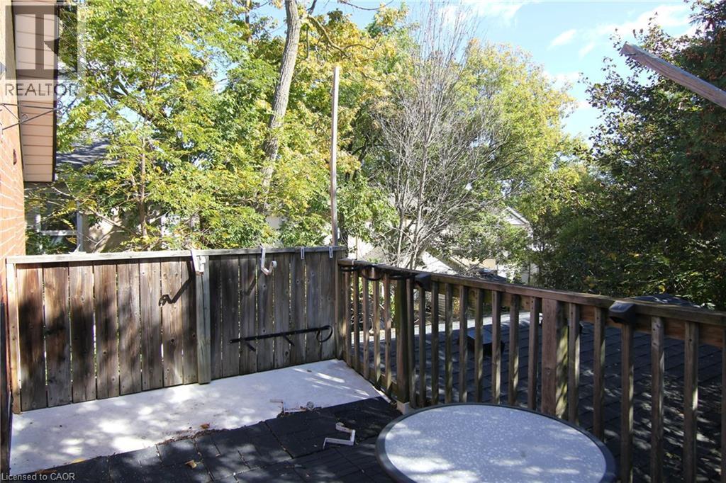 












98 WATERLOO Avenue

,
Guelph,




Ontario
N1H3H8

