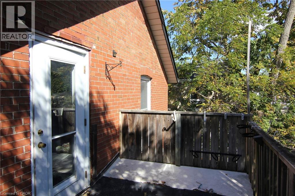 












98 WATERLOO Avenue

,
Guelph,




Ontario
N1H3H8

