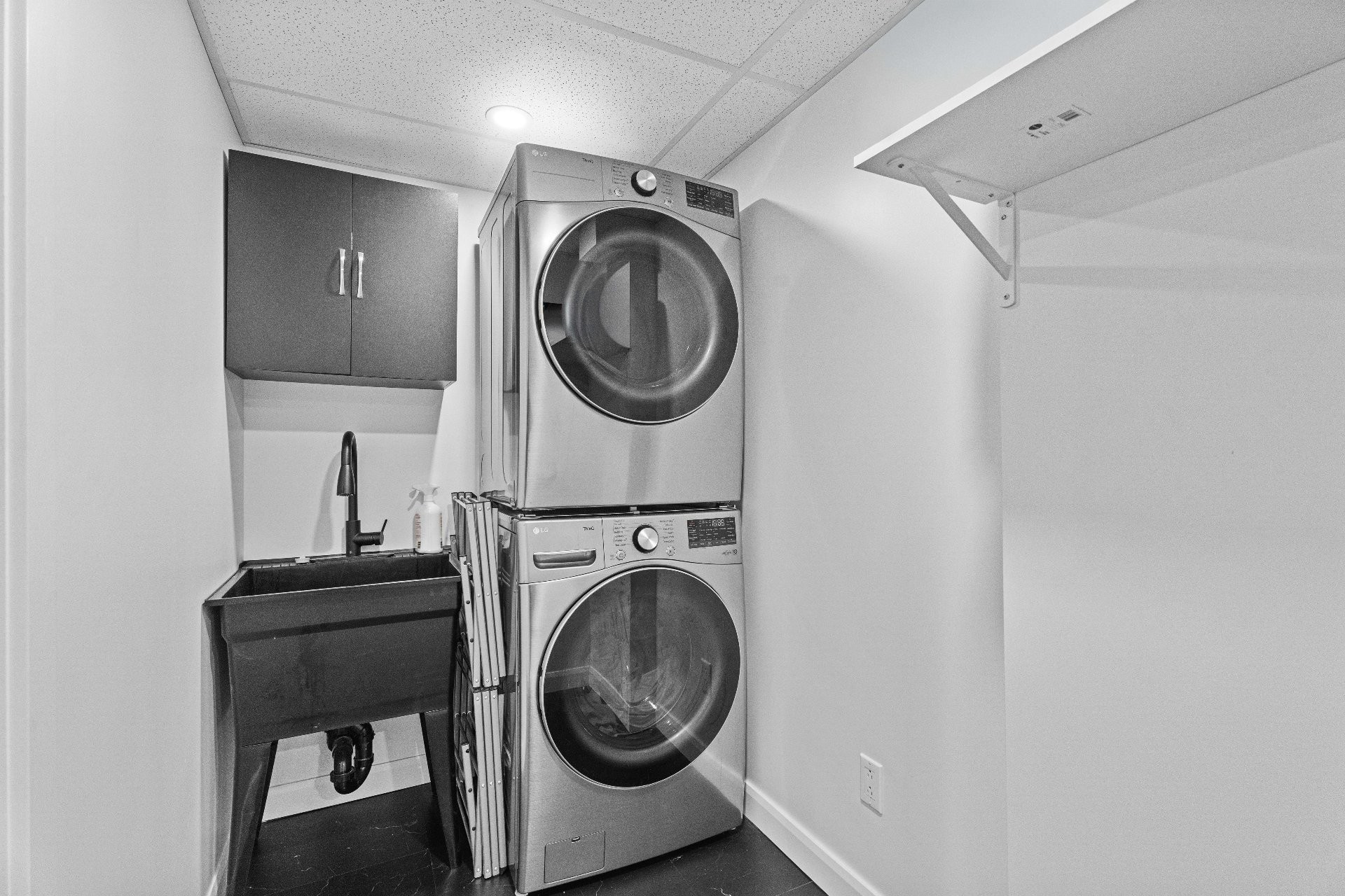 









18


Rue Amireault

,
L'Épiphanie,




QC
J5X2S1


