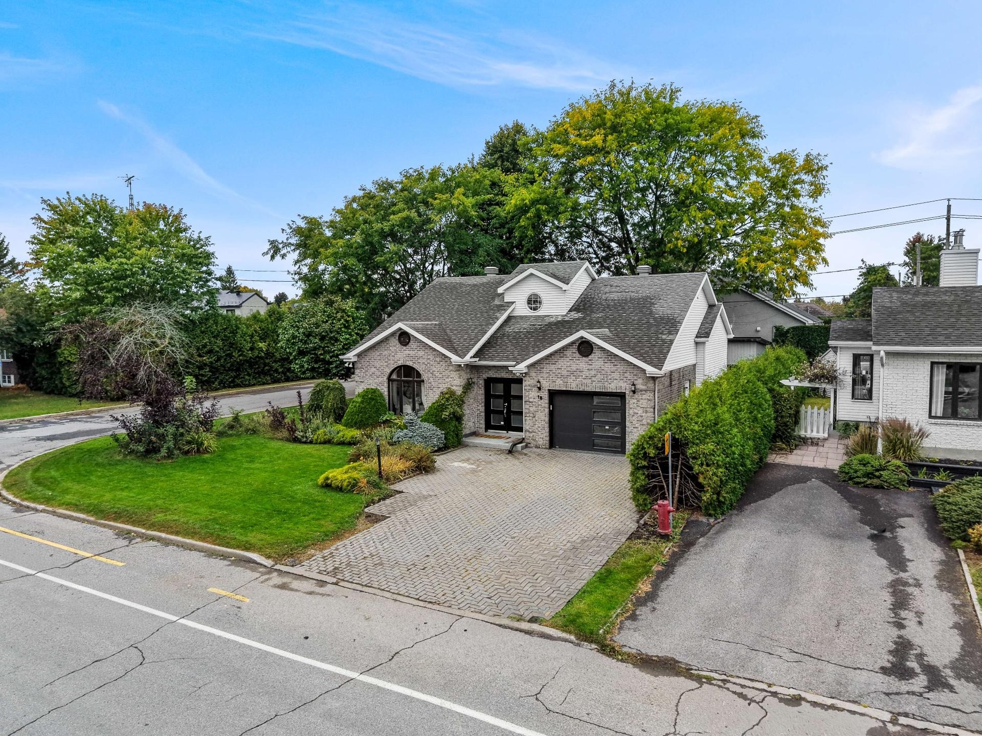 









18


Rue Amireault

,
L'Épiphanie,




QC
J5X2S1

