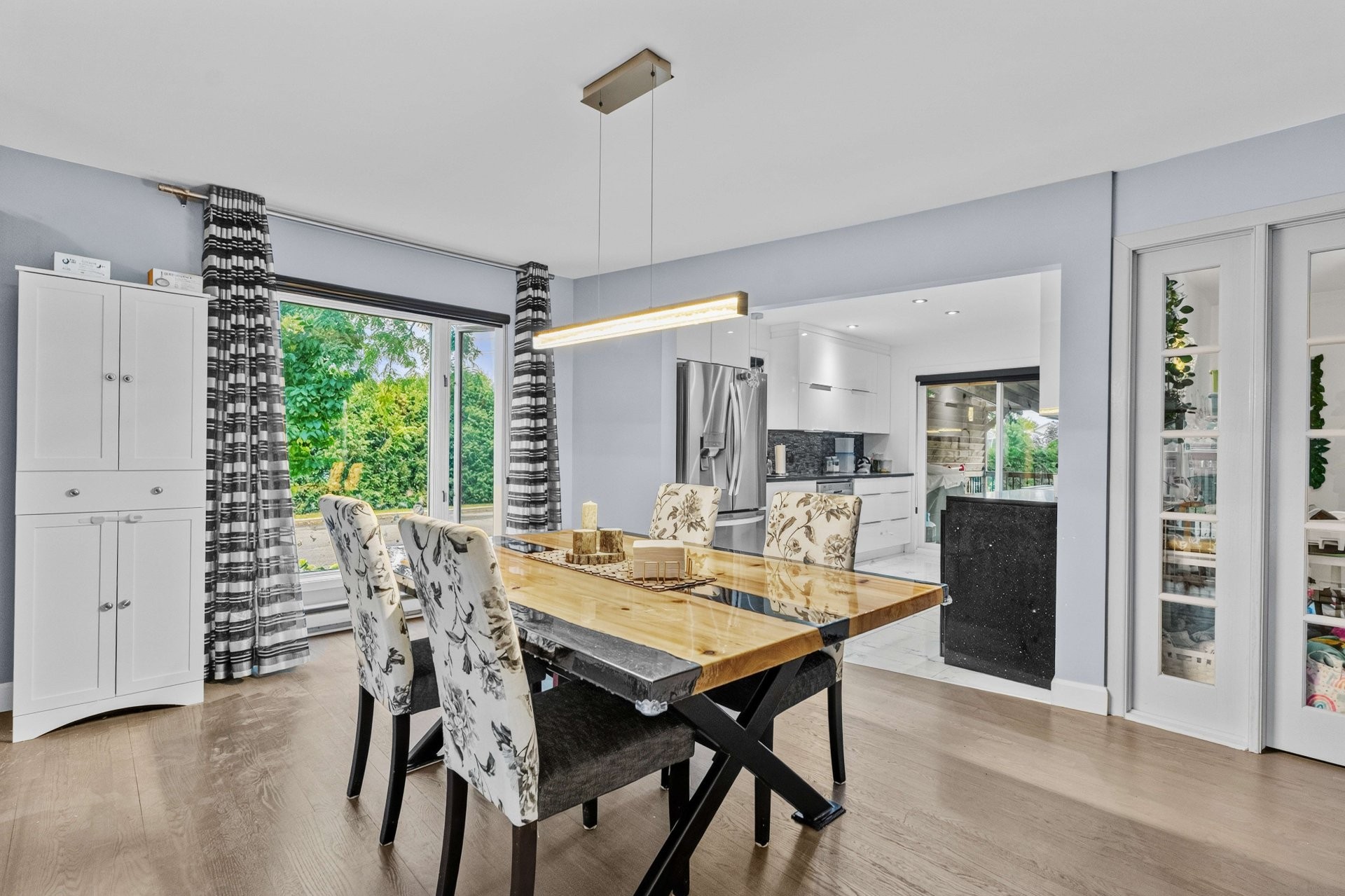 









18


Rue Amireault

,
L'Épiphanie,




QC
J5X2S1

