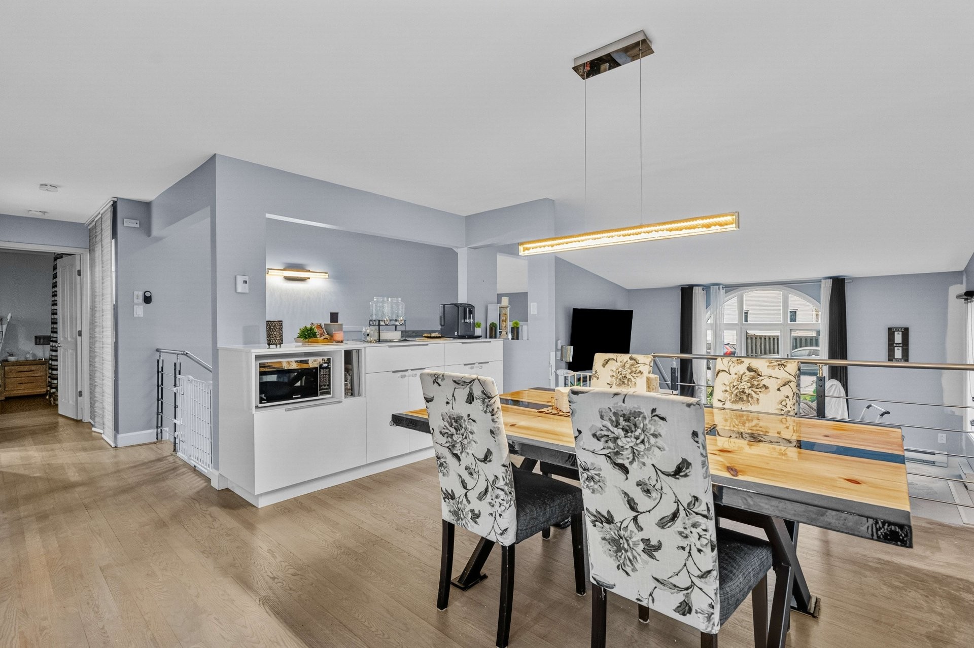 









18


Rue Amireault

,
L'Épiphanie,




QC
J5X2S1

