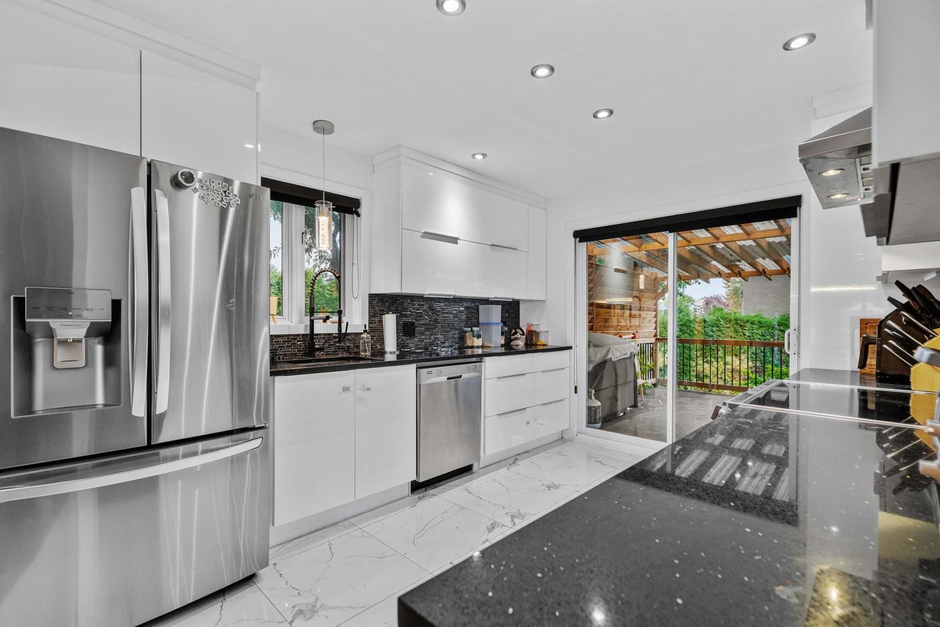 









18


Rue Amireault

,
L'Épiphanie,




QC
J5X2S1

