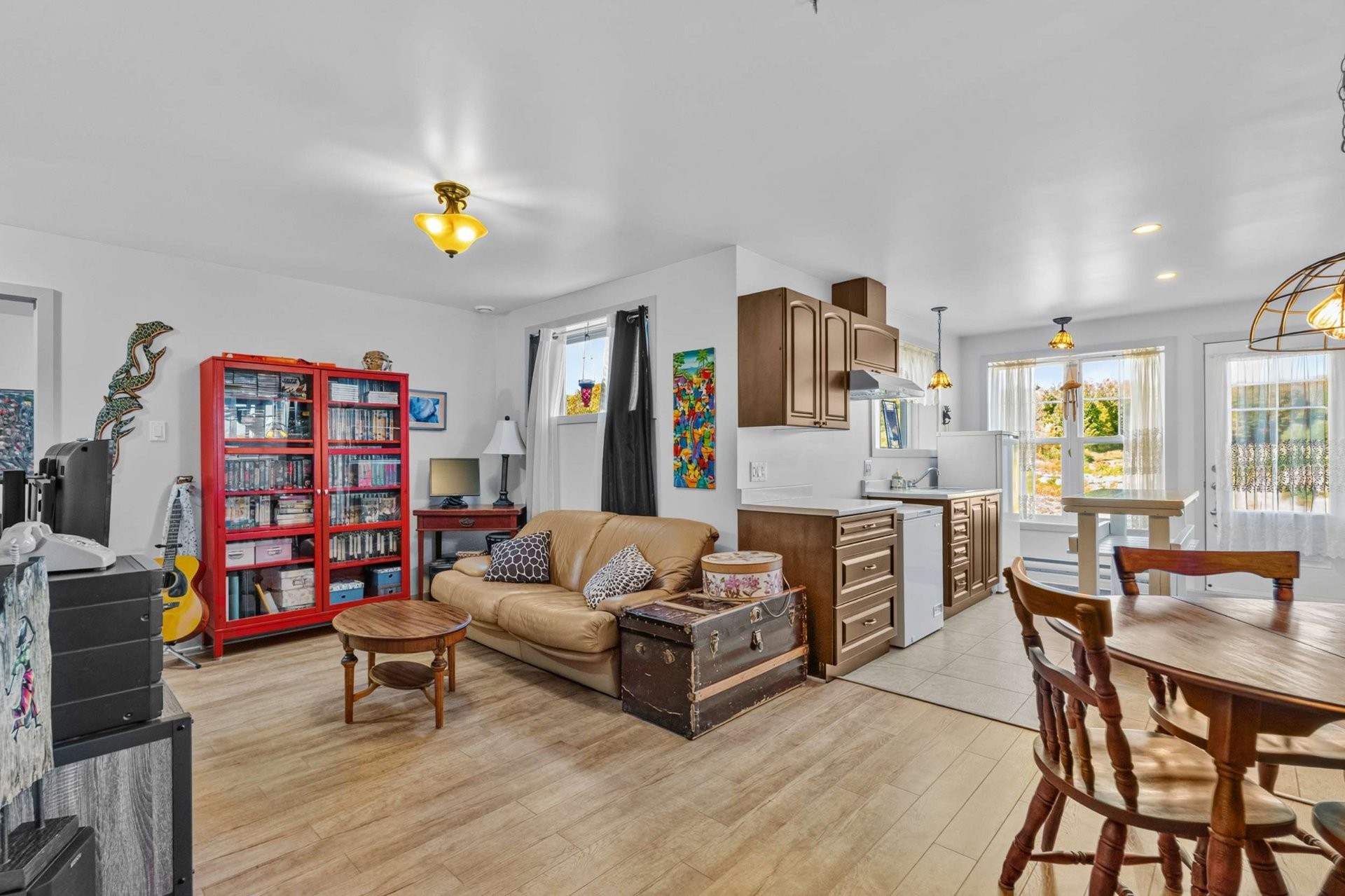 









607


Mtée Rodgers

,
Lachute,




QC
J8H3W8

