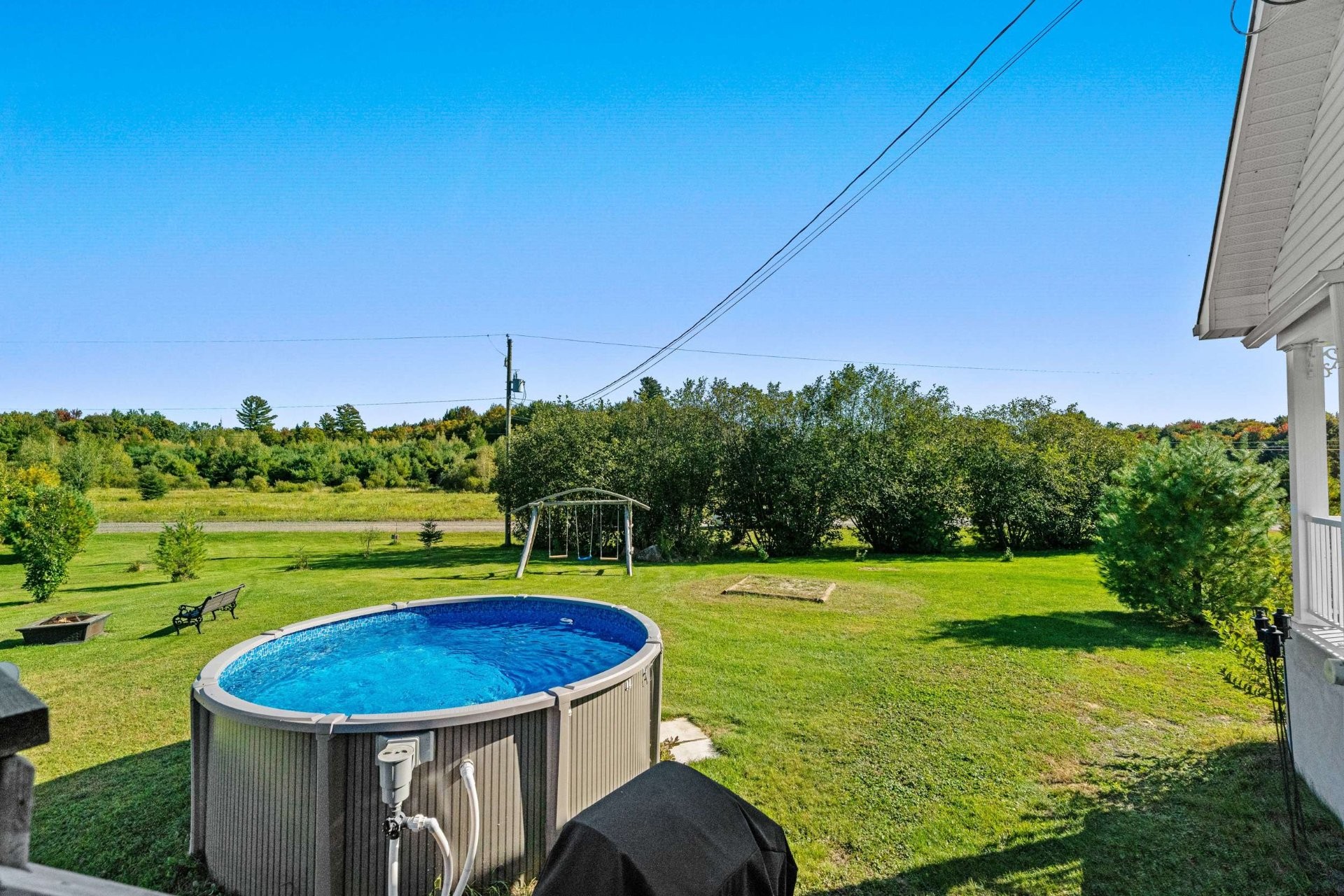 









607


Mtée Rodgers

,
Lachute,




QC
J8H3W8

