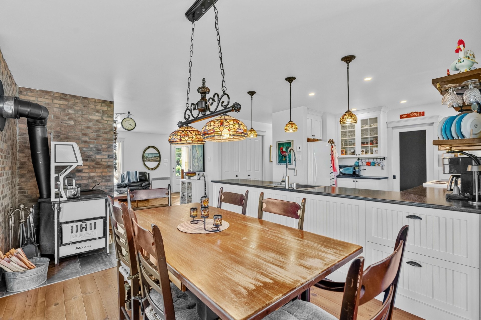 









607


Mtée Rodgers

,
Lachute,




QC
J8H3W8

